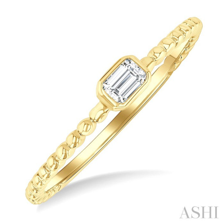 1/6 Ctw Ball Bead East-West Bezel Set Emerald CutDiamond Stackable Petite Fashion Ring in 14K Yellow Gold