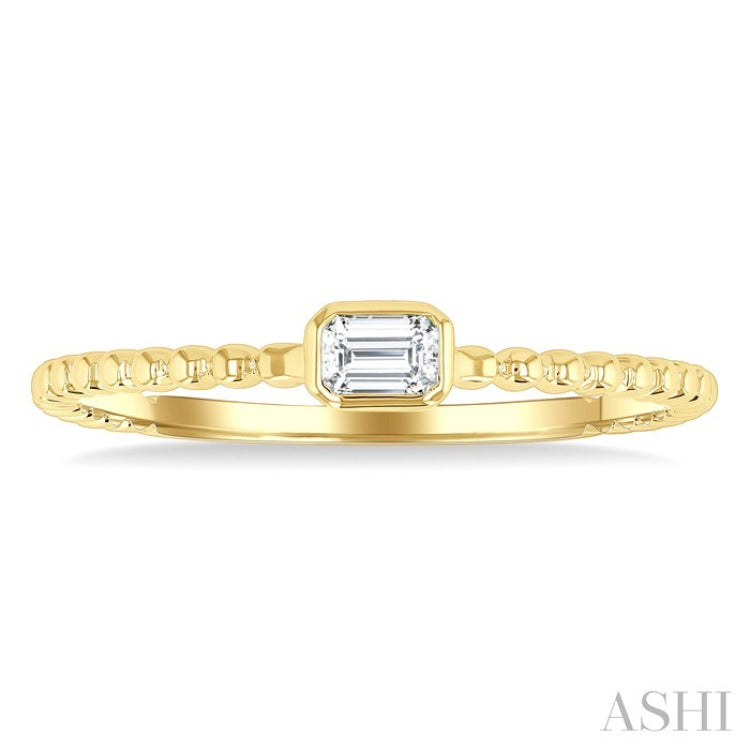 1/6 Ctw Ball Bead East-West Bezel Set Emerald CutDiamond Stackable Petite Fashion Ring in 14K Yellow Gold