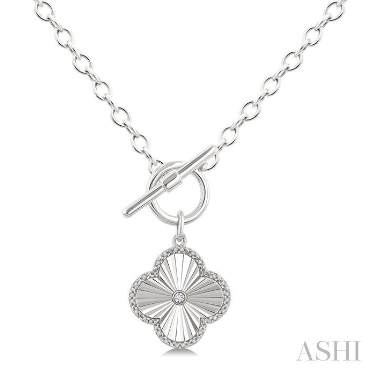 1/10 Ctw Clover Fluted Toggle Round Cut Diamond Pirouette Fashion Necklace in Sterling Silver