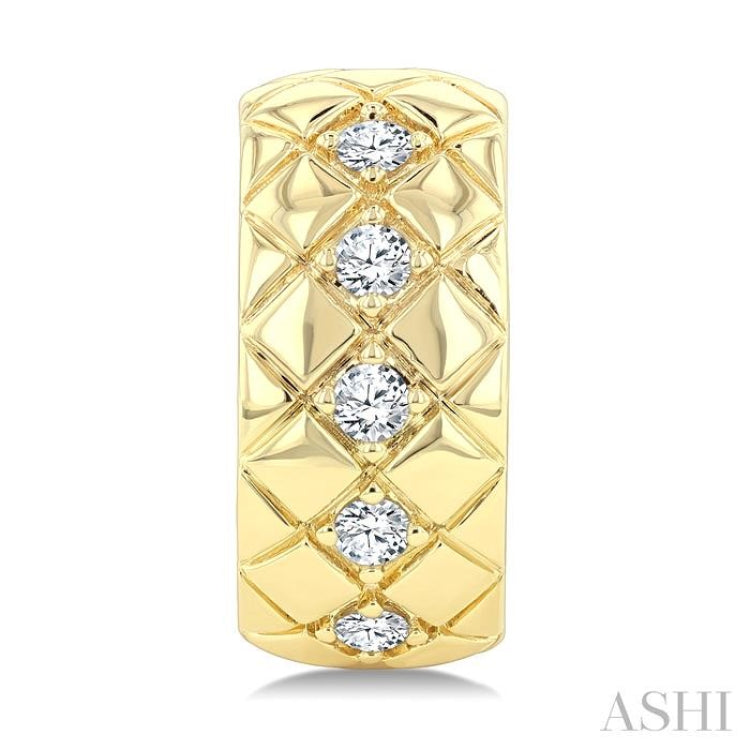 1/5 Ctw Bold Diagonal Crisscross Round Cut Golden Glow Diamond Fashion Half Hoop Earring in 10K Yellow Gold