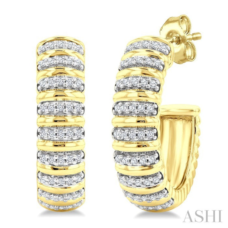 1/4 Ctw Ribbed Round Cut Diamond Pirouette Half Hoop Earring in 14K Yellow Gold