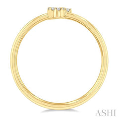 1/20 Ctw Initial 'J' Round Cut Diamond Fashion Ring in 10K Yellow Gold