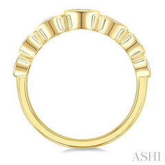 1 Ctw 7 Stone Bezel Set Oval Cut Diamond Fashion Band in 14K Yellow Gold