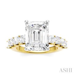 1 1/3 Ctw Emerald Shape Princess and Round Cut Diamond Semi-Mount Engagement Ring in 14K Yellow and White Gold