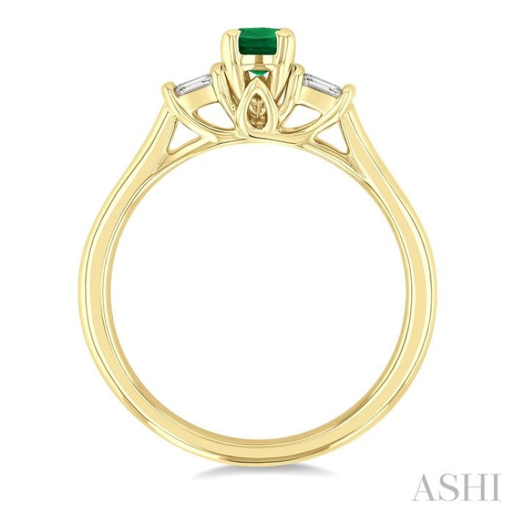 1/10 Ctw Oval Cut 6X4MM Emerald and Baguette Cut Diamond Precious Ring in 14K Yellow Gold