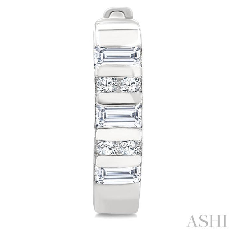 1/4 Ctw Ribbed Baguette and Round Cut Diamond Huggie Petite Earring in 10K White Gold