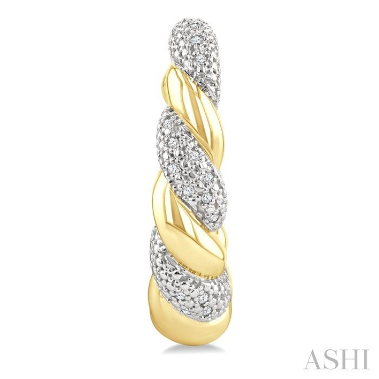 1/10 Ctw Bold Twisted Rope Round Cut Diamond Fashion Hoop Earring in Yellow Gold Vermeil