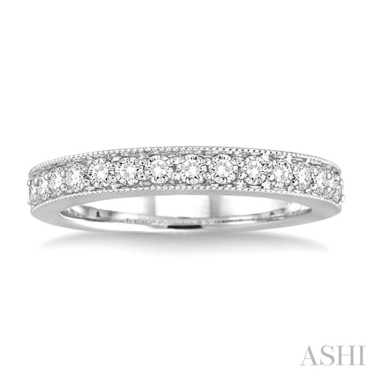 1/4 Ctw Round Cut Diamond Wedding Band in 14K White Gold