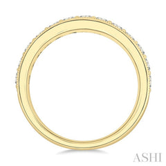 1 1/2 Ctw Round Cut Diamond Eternity Wedding Band in 14K Yellow Gold