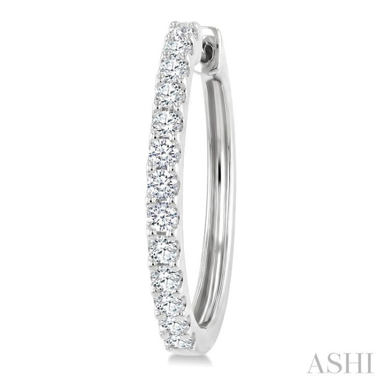 1 Ctw Round Cut Diamond Hoop Earrings in 14K White Gold