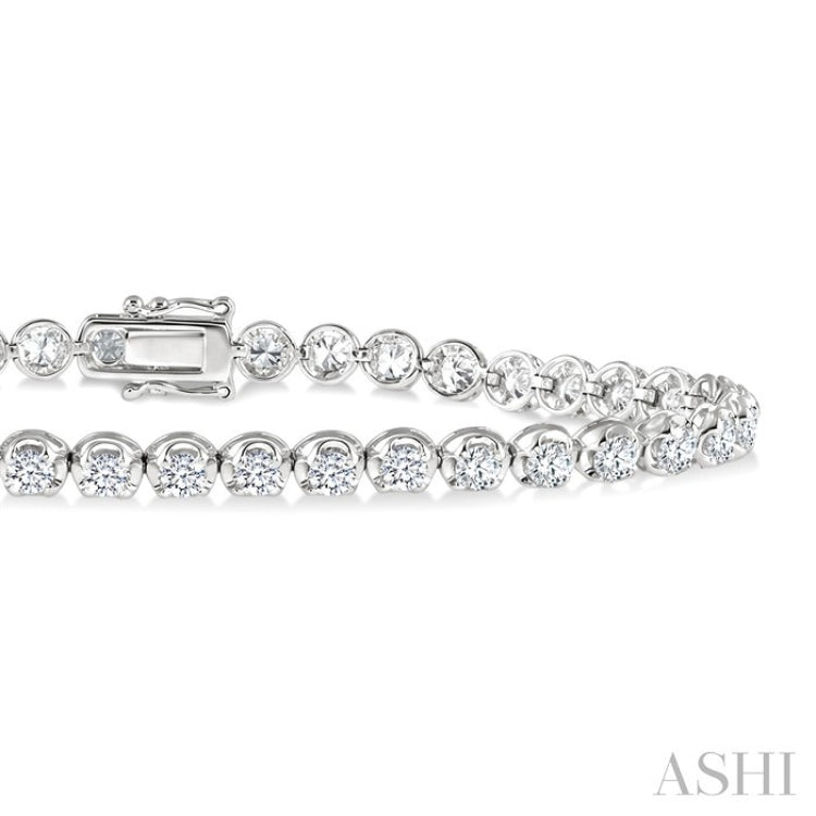 4 Ctw Round Cut Diamond Illusion Tennis Bracelet in 14K White Gold