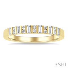 1/4 Ctw Vertically Aligned Baguette and Round Cut Diamond Stackable Fashion Band in 10K Yellow Gold