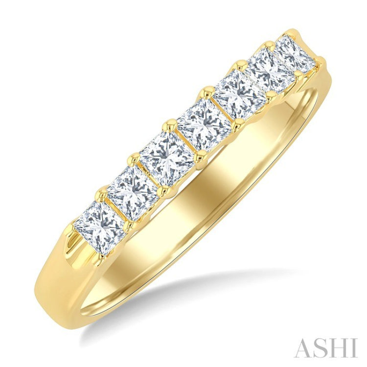 1/2 Ctw 7 Stone Princess Cut Diamond Wedding Band in 14K Yellow Gold