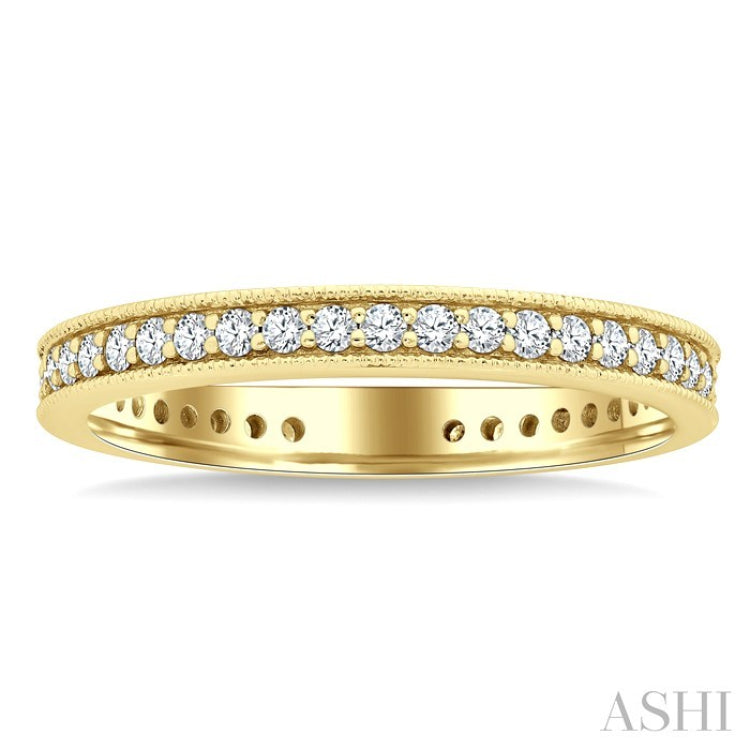 1/2 Ctw Round Cut Diamond Eternity Band in 14K Yellow Gold