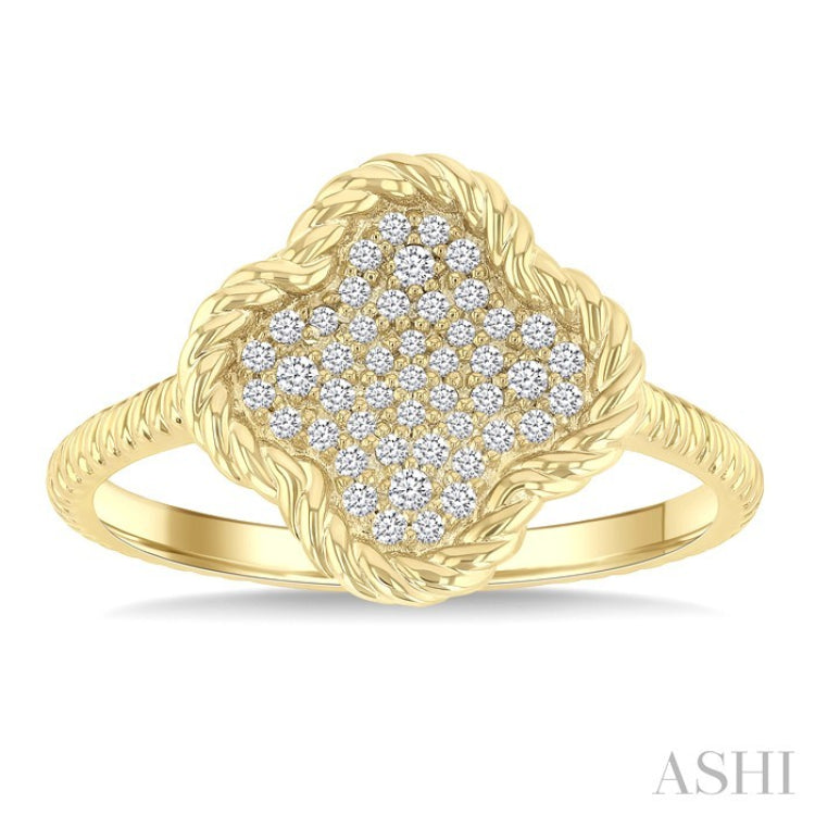 1/5 Ctw Round Cut Diamond Rope Border Clover Motif Fashion Ring in 10K Yellow Gold