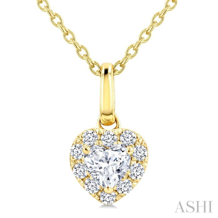 1/4 Ctw Heart and Round Cut Diamond Fashion Halo Pendant With Chain in 14K Yellow Gold