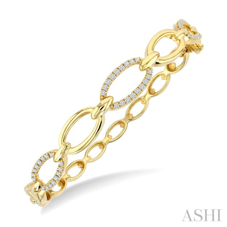 1/2 Ctw Round Cut Diamond Open Window Oval Link Bangle in 14K Yellow Gold