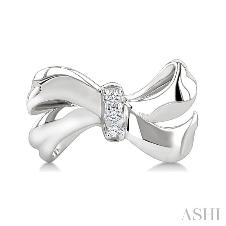 1/50 Ctw Round Cut Diamond Bow Fashion Earrings in Sterling Silver