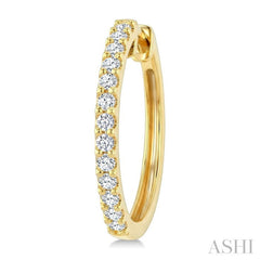 1/2 Ctw Round Cut Diamond Hoop Earrings in 14K Yellow Gold