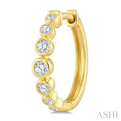 1/4 Ctw Graduated Bezel Set Round Cut Diamond Fashion Hoop Earrings in 14K Yellow Gold