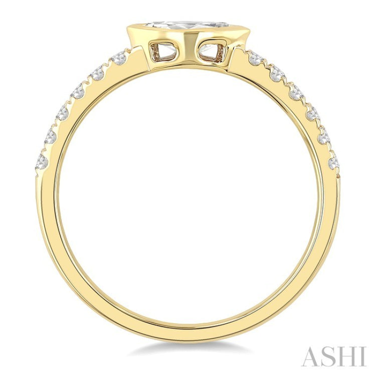 1/2 Ctw Luna Bezel East-West Marquise Cut and Round Cut Diamond Ring in 14K Yellow Gold