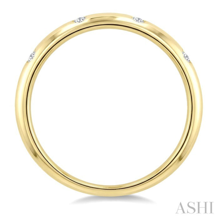 1/10 Ctw Round Cut Diamond Flush Set Mosaic Dome Bold Band in 10K Yellow Gold