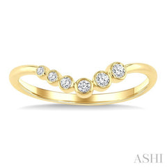 1/10 Ctw Graduated Wave Round Cut Diamond Fashion Ring in 10K Yellow Gold