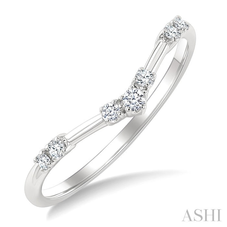 1/10 Ctw Chevron Round Cut Diamond Fashion Band in 10K White Gold