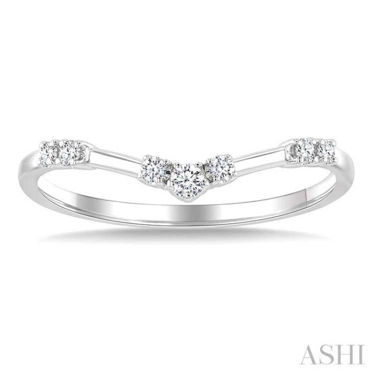 1/10 Ctw Chevron Round Cut Diamond Fashion Band in 10K White Gold