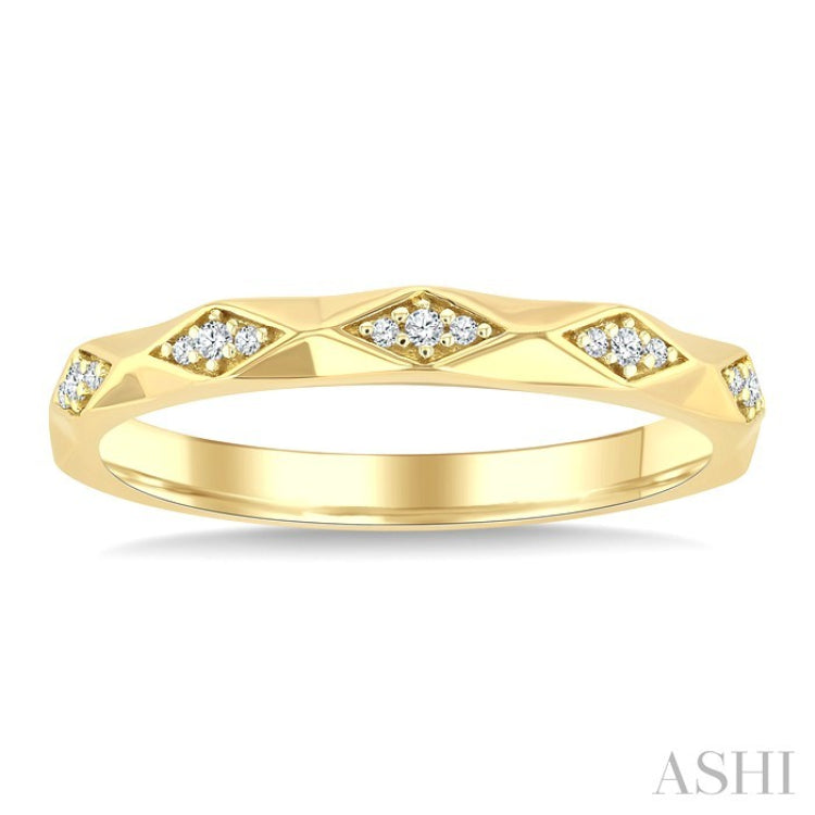 1/20 Ctw 3-D Geometric Shape Round Cut Diamond Stackable Fashion Band in 14K Yellow Gold