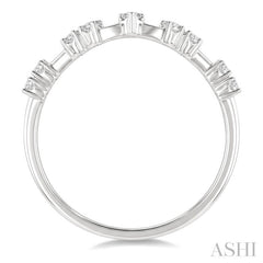 1/5 Ctw Chevron Spaced Round Cut Diamond Fashion Band in 14K White Gold