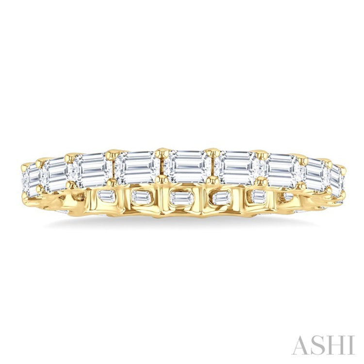 2 1/10 Ctw East-West Set Emerald Cut Diamond Eternity Wedding Band in 14K Yellow Gold