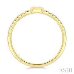 1/3 Ctw Bezel Set Emerald and Round Cut Diamond Luna Bezel Fashion Ring in 14K Yellow Gold