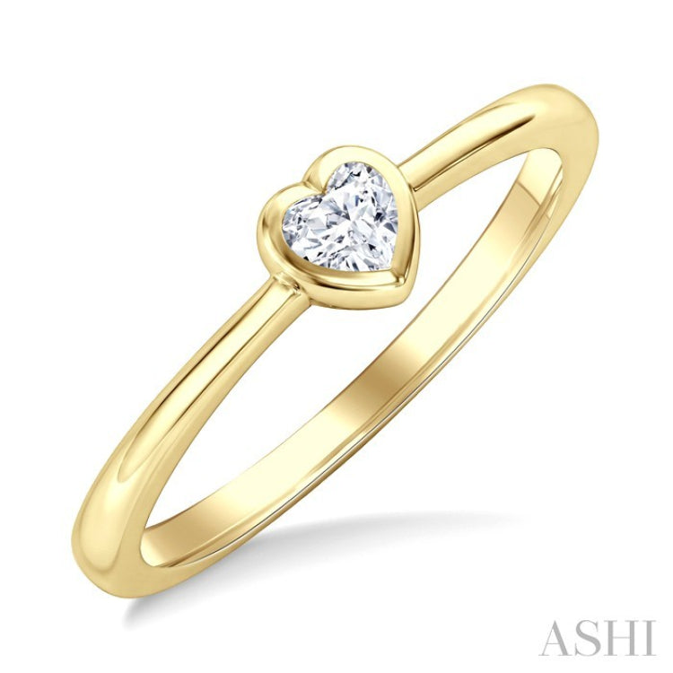 1/5 Ctw Bezel Set Heart Cut Diamond Fashion Ring in 14K Yellow Gold