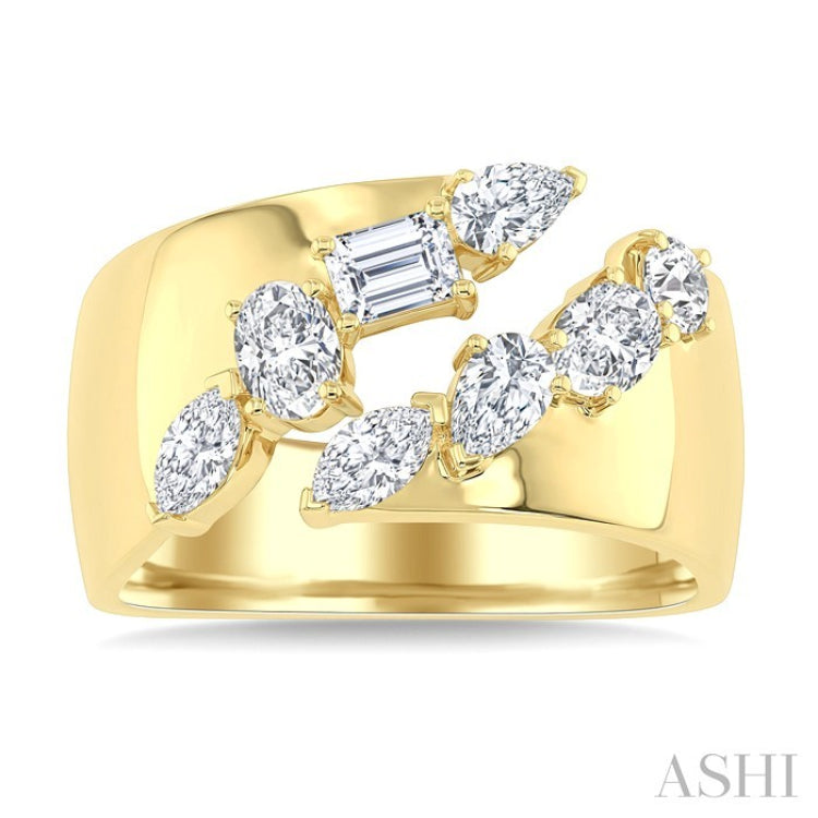 1 1/4 Ctw Slanted Split Mixed Diamond Cut Fashion Wide Band in 14K Yellow Gold