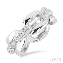 1/20 Ctw Round Cut Diamond Oval Shape D-Link Bold Fashion Ring in Sterling Silver