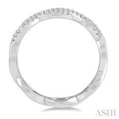 1/5 Ctw Twisted Round Cut Diamond Infinity Fashion Band in 14K White Gold