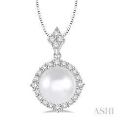 10 MM Cultured Pearl and 1/2 Ctw Round Cut Diamond Pendant in 14K White Gold with chain