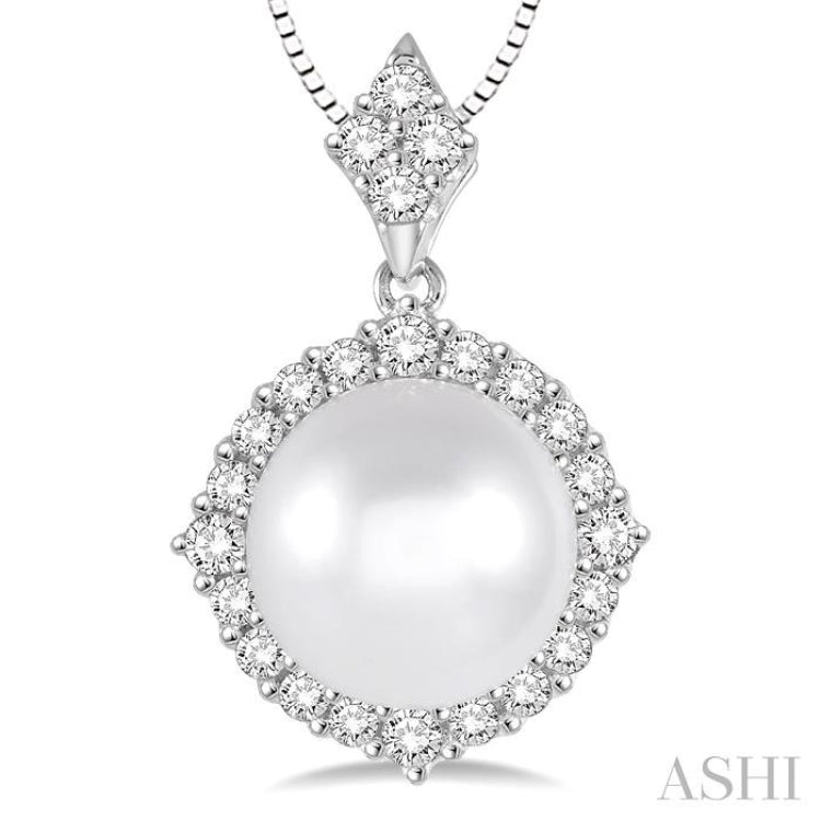 10 MM Cultured Pearl and 1/2 Ctw Round Cut Diamond Pendant in 14K White Gold with chain