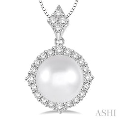 10 MM Cultured Pearl and 1/2 Ctw Round Cut Diamond Pendant in 14K White Gold with chain