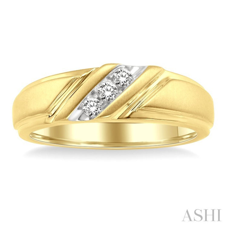 1/8 Ctw Round Cut Diamond Men's Band in 14K Yellow Gold
