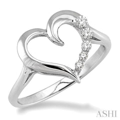 1/50 Ctw Round Cut Diamond Heart Shape Diamond Journey Ring in Sterling Silver