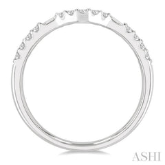 1/4 Ctw Curved Center Baguette and Round Cut Diamond Wedding Band in 14K White Gold