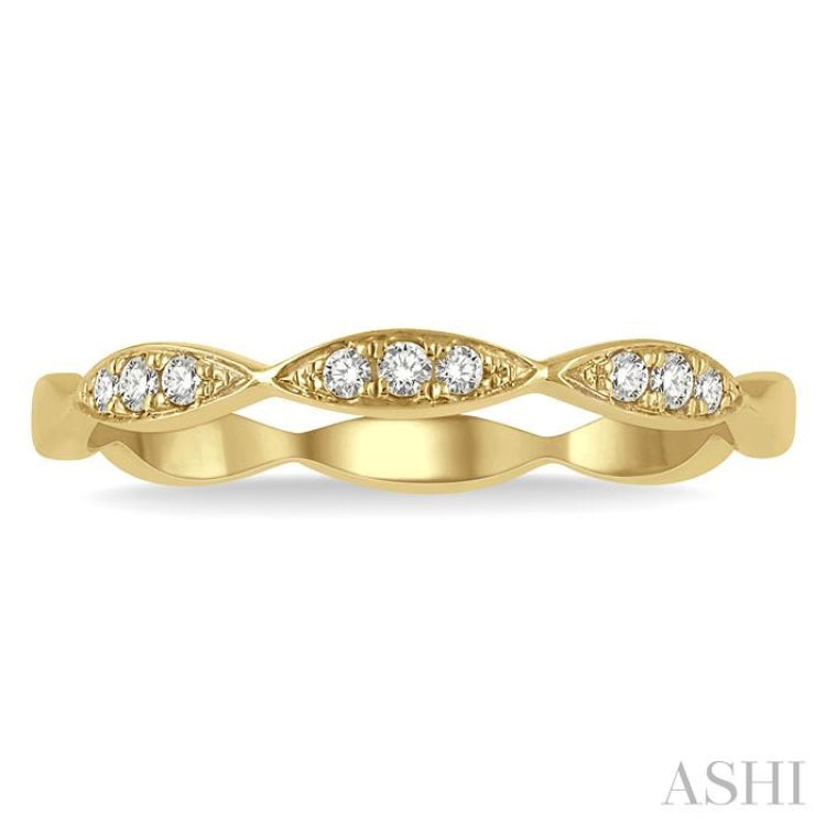 1/10 Ctw Marquise Lattice Round Cut Diamond Stackable Band in 14K Yellow Gold