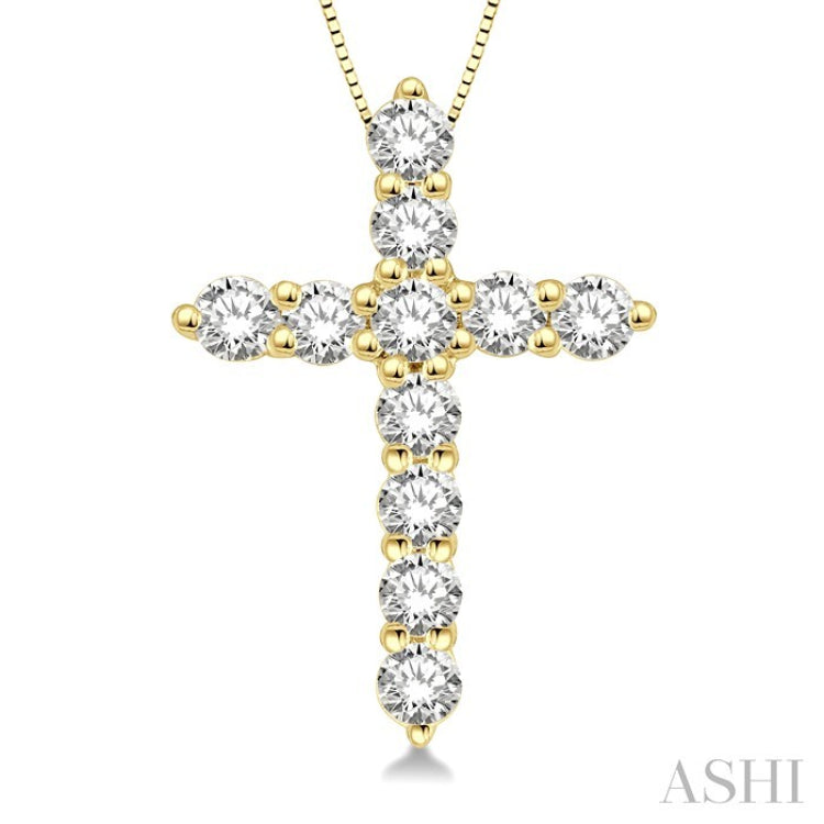 1/4 Ctw Round Cut Diamond Cross Pendant in 14K Yellow Gold with Chain