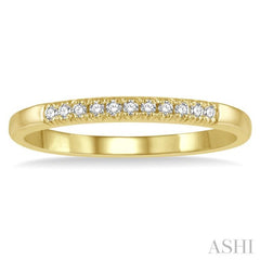 1/10 Ctw 11 Stone Round Cut Diamond Wedding Band in 14K Yellow Gold