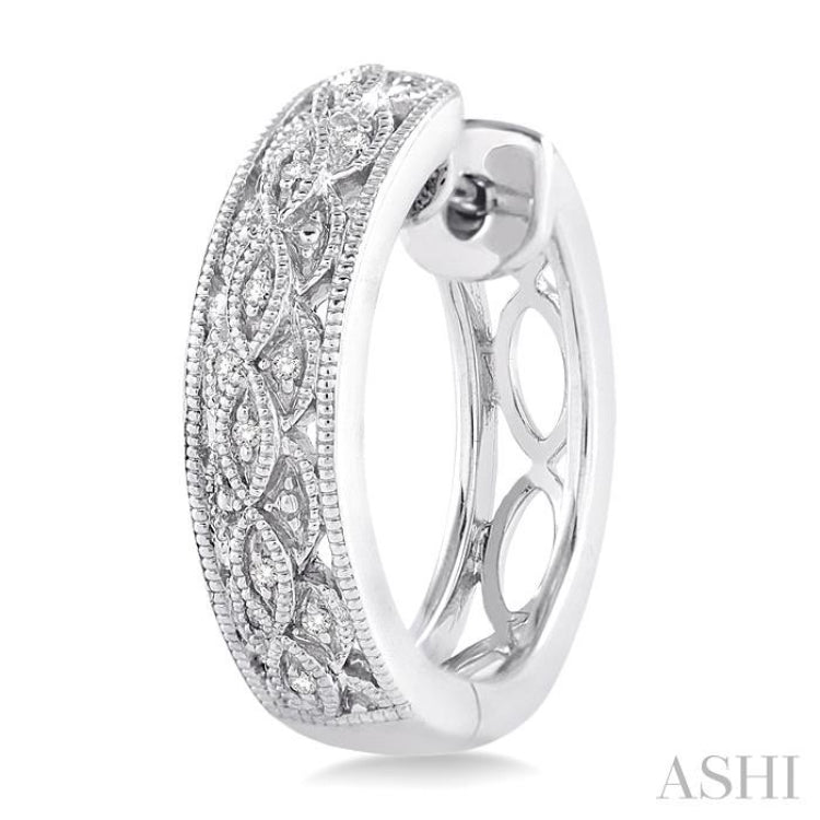 1/10 Ctw Round Cut Diamond Vintage Earrings in Sterling Silver