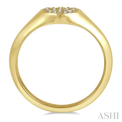1/10 Ctw Heart Signet Round Cut Diamond Stackable Ring in 10K Yellow Gold