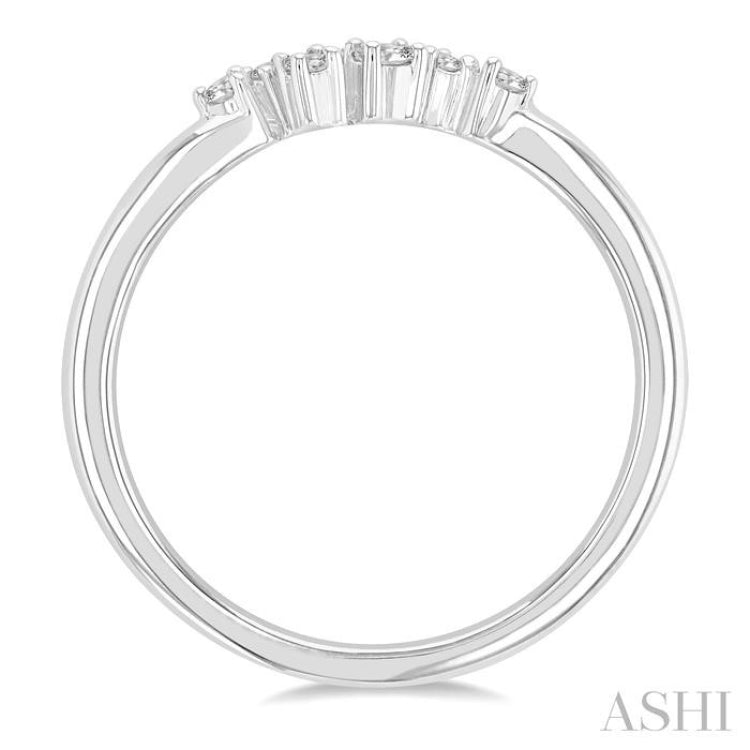 1/8 Ctw Petite Open Center Scatter Round Cut Diamond Fashion Ring in 14K White Gold