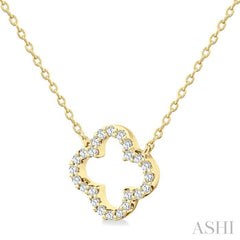 1/8 Ctw Petite Clover Round Cut Diamond Fashion Pendant With Chain in 14K Yellow Gold